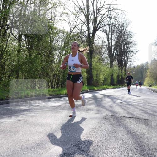 12.04.2026 - 45. Internationalen Wilhelmsburger Insellauf Yannick Fuchs http://msf.ph/oto/9481383 12.04.2026 10:21:29 Laufen 3619 meine-sportfotos.de