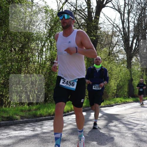 12.04.2026 - 45. Internationalen Wilhelmsburger Insellauf Yannick Fuchs http://msf.ph/oto/9481408 12.04.2026 10:29:23 Laufen 2456, 4325 meine-sportfotos.de