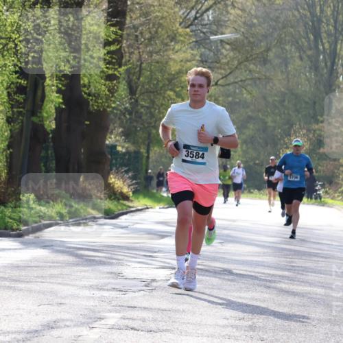 12.04.2026 - 45. Internationalen Wilhelmsburger Insellauf Yannick Fuchs http://msf.ph/oto/9481415 12.04.2026 10:21:35 Laufen 3584, 3706 meine-sportfotos.de