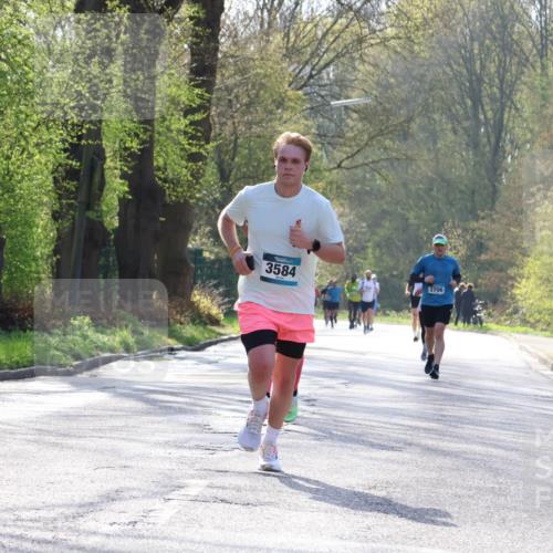 12.04.2026 - 45. Internationalen Wilhelmsburger Insellauf Yannick Fuchs http://msf.ph/oto/9481425 12.04.2026 10:21:36 Laufen 3584, 3706 meine-sportfotos.de