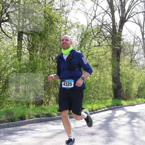12.04.2026 - 45. Internationalen Wilhelmsburger Insellauf Yannick Fuchs http://msf.ph/oto/9481426 12.04.2026 10:29:24 Laufen 4325, 5545 meine-sportfotos.de