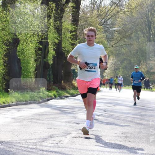 12.04.2026 - 45. Internationalen Wilhelmsburger Insellauf Yannick Fuchs http://msf.ph/oto/9481433 12.04.2026 10:21:36 Laufen 3584, 3706 meine-sportfotos.de