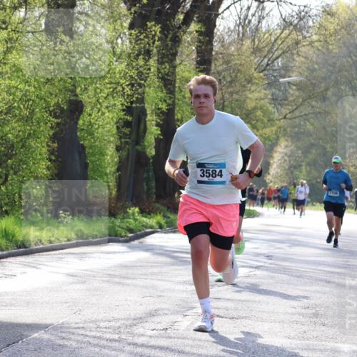 12.04.2026 - 45. Internationalen Wilhelmsburger Insellauf Yannick Fuchs http://msf.ph/oto/9481439 12.04.2026 10:21:37 Laufen 3584, 3706 meine-sportfotos.de