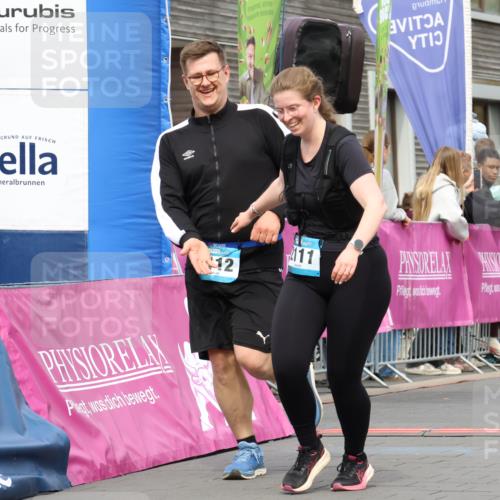 12.04.2026 - 45. Internationalen Wilhelmsburger Insellauf Strokosch-Dieckow http://msf.ph/oto/9481465 12.04.2026 13:25:06 Ziel 4908, 4016, 2111, 2112, 2290, 4812, 2990, 2991 meine-sportfotos.de