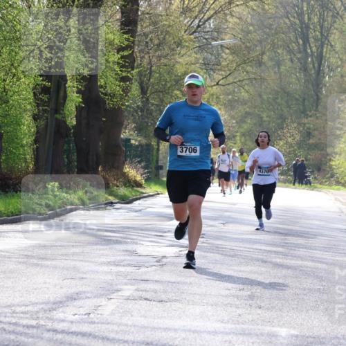 12.04.2026 - 45. Internationalen Wilhelmsburger Insellauf Yannick Fuchs http://msf.ph/oto/9481518 12.04.2026 10:21:42 Laufen 3706, 4370 meine-sportfotos.de