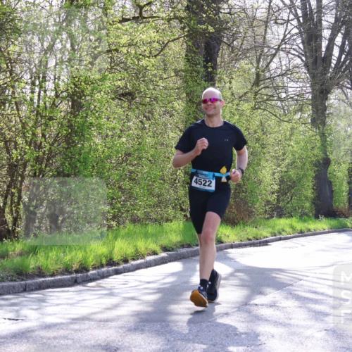 12.04.2026 - 45. Internationalen Wilhelmsburger Insellauf Yannick Fuchs http://msf.ph/oto/9481540 12.04.2026 10:29:34 Laufen 4522, 3702, 2100 meine-sportfotos.de