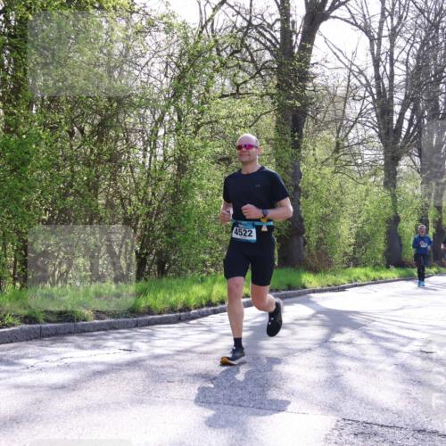 12.04.2026 - 45. Internationalen Wilhelmsburger Insellauf Yannick Fuchs http://msf.ph/oto/9481548 12.04.2026 10:29:35 Laufen 4522 meine-sportfotos.de