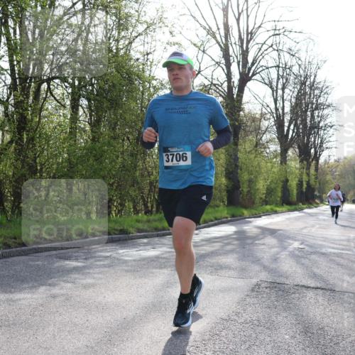 12.04.2026 - 45. Internationalen Wilhelmsburger Insellauf Yannick Fuchs http://msf.ph/oto/9481563 12.04.2026 10:21:47 Laufen 3706 meine-sportfotos.de