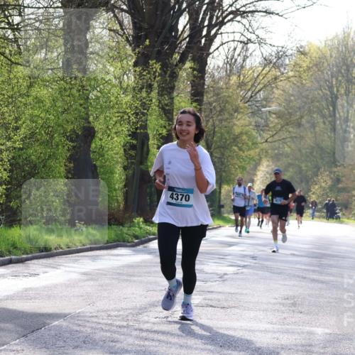12.04.2026 - 45. Internationalen Wilhelmsburger Insellauf Yannick Fuchs http://msf.ph/oto/9481570 12.04.2026 10:21:49 Laufen 4370 meine-sportfotos.de