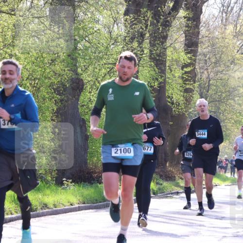 12.04.2026 - 45. Internationalen Wilhelmsburger Insellauf Yannick Fuchs http://msf.ph/oto/9481580 12.04.2026 10:29:37 Laufen 376, 2100, 677, 525, 3444, 4490, 460, 4629, 3171 meine-sportfotos.de