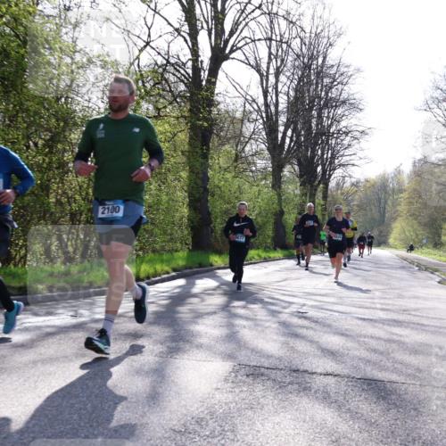 12.04.2026 - 45. Internationalen Wilhelmsburger Insellauf Yannick Fuchs http://msf.ph/oto/9481626 12.04.2026 10:29:41 Laufen 3702, 2100 meine-sportfotos.de