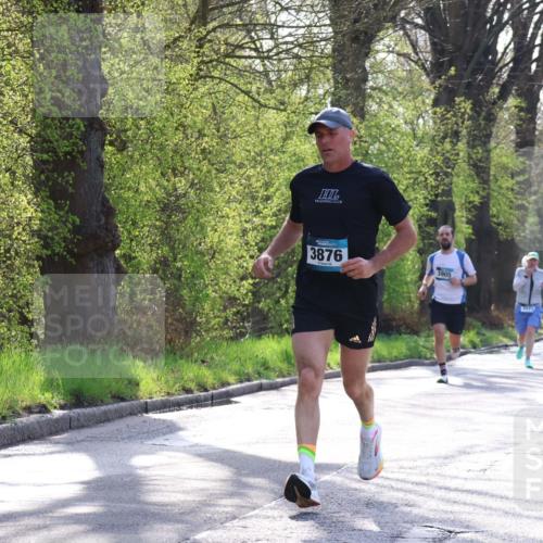 12.04.2026 - 45. Internationalen Wilhelmsburger Insellauf Yannick Fuchs http://msf.ph/oto/9481627 12.04.2026 10:21:56 Laufen 3876, 3905, 30, 5522 meine-sportfotos.de