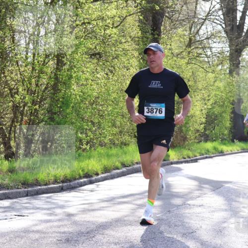 12.04.2026 - 45. Internationalen Wilhelmsburger Insellauf Yannick Fuchs http://msf.ph/oto/9481645 12.04.2026 10:21:57 Laufen 3876, 1905 meine-sportfotos.de