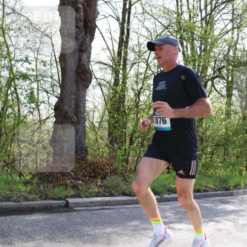 12.04.2026 - 45. Internationalen Wilhelmsburger Insellauf Yannick Fuchs http://msf.ph/oto/9481658 12.04.2026 10:21:58 Laufen 3876 meine-sportfotos.de