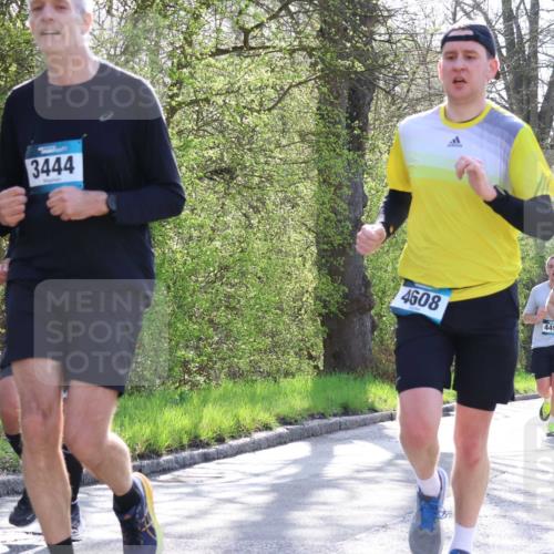 12.04.2026 - 45. Internationalen Wilhelmsburger Insellauf Yannick Fuchs http://msf.ph/oto/9481690 12.04.2026 10:29:46 Laufen 3444, 4608, 4490, 871, 4980, 3781 meine-sportfotos.de