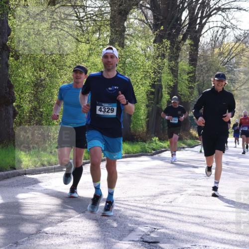 12.04.2026 - 45. Internationalen Wilhelmsburger Insellauf Yannick Fuchs http://msf.ph/oto/9481728 12.04.2026 10:22:05 Laufen 4329, 4150 meine-sportfotos.de