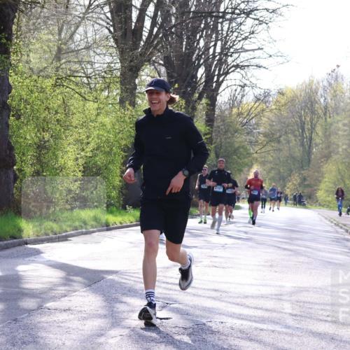 12.04.2026 - 45. Internationalen Wilhelmsburger Insellauf Yannick Fuchs http://msf.ph/oto/9481750 12.04.2026 10:22:06 Laufen 4787 meine-sportfotos.de