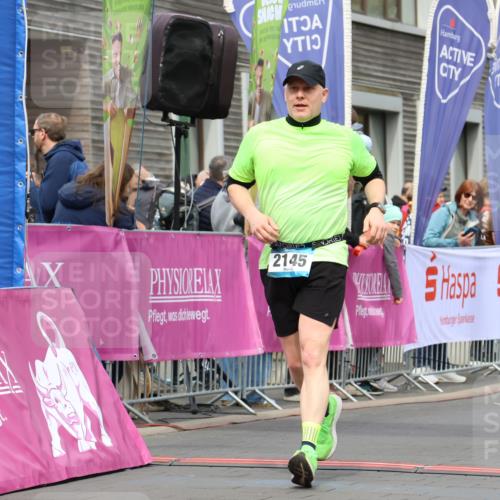 12.04.2026 - 45. Internationalen Wilhelmsburger Insellauf Strokosch-Dieckow http://msf.ph/oto/9481783 12.04.2026 13:24:52 Ziel 2145 meine-sportfotos.de