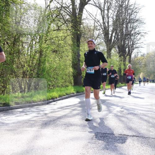 12.04.2026 - 45. Internationalen Wilhelmsburger Insellauf Yannick Fuchs http://msf.ph/oto/9481819 12.04.2026 10:22:12 Laufen 4150, 4787, 3634 meine-sportfotos.de