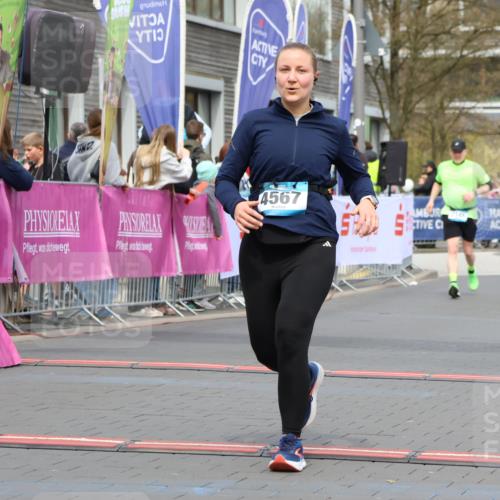 12.04.2026 - 45. Internationalen Wilhelmsburger Insellauf Strokosch-Dieckow http://msf.ph/oto/9481822 12.04.2026 13:24:47 Ziel 4567 meine-sportfotos.de