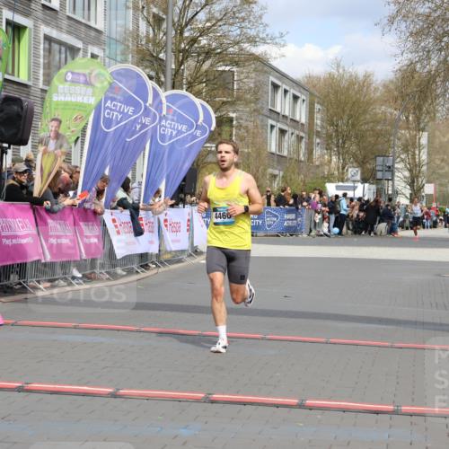 12.04.2026 - 45. Internationalen Wilhelmsburger Insellauf Strokosch-Dieckow http://msf.ph/oto/9481828 12.04.2026 12:47:52 Ziel 4466 meine-sportfotos.de
