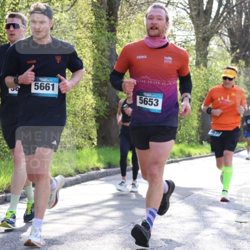 12.04.2026 - 45. Internationalen Wilhelmsburger Insellauf Yannick Fuchs http://msf.ph/oto/9481859 12.04.2026 10:22:15 Laufen 5661, 42, 195, 42, 195, 42, 10, 5653, 5639 meine-sportfotos.de