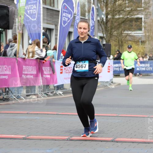 12.04.2026 - 45. Internationalen Wilhelmsburger Insellauf Strokosch-Dieckow http://msf.ph/oto/9481868 12.04.2026 13:24:47 Ziel 4567 meine-sportfotos.de