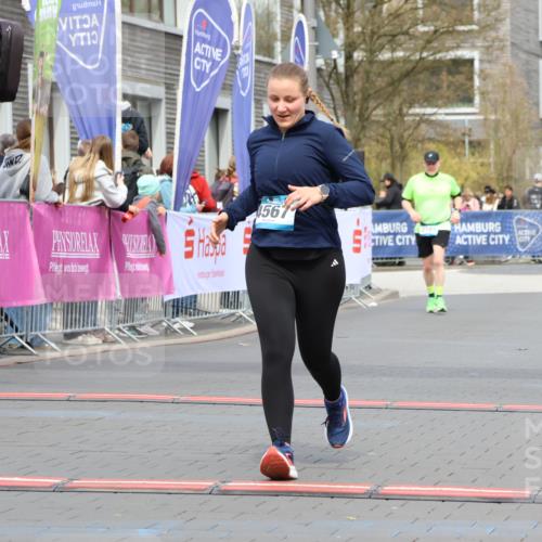 12.04.2026 - 45. Internationalen Wilhelmsburger Insellauf Strokosch-Dieckow http://msf.ph/oto/9481896 12.04.2026 13:24:46 Ziel 4567 meine-sportfotos.de