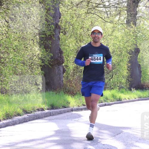12.04.2026 - 45. Internationalen Wilhelmsburger Insellauf Yannick Fuchs http://msf.ph/oto/9481915 12.04.2026 10:22:19 Laufen 4844, 3114 meine-sportfotos.de