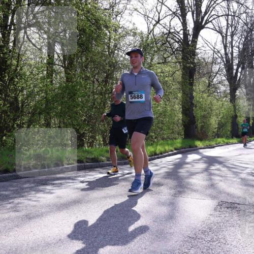 12.04.2026 - 45. Internationalen Wilhelmsburger Insellauf Yannick Fuchs http://msf.ph/oto/9481923 12.04.2026 10:30:07 Laufen 5688 meine-sportfotos.de