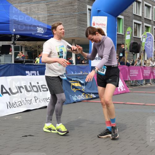 12.04.2026 - 45. Internationalen Wilhelmsburger Insellauf Strokosch-Dieckow http://msf.ph/oto/9481934 12.04.2026 13:24:42 Ziel  meine-sportfotos.de