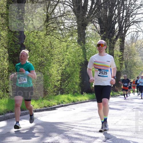 12.04.2026 - 45. Internationalen Wilhelmsburger Insellauf Yannick Fuchs http://msf.ph/oto/9481948 12.04.2026 10:30:10 Laufen 3534, 2525, 4645, 5560 meine-sportfotos.de