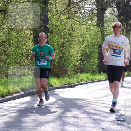 12.04.2026 - 45. Internationalen Wilhelmsburger Insellauf Yannick Fuchs http://msf.ph/oto/9481950 12.04.2026 10:30:10 Laufen 3534, 2525, 5560 meine-sportfotos.de