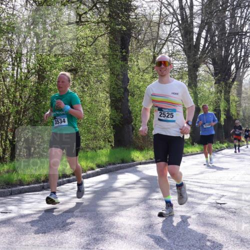 12.04.2026 - 45. Internationalen Wilhelmsburger Insellauf Yannick Fuchs http://msf.ph/oto/9481967 12.04.2026 10:30:12 Laufen 3534, 2525, 4295 meine-sportfotos.de