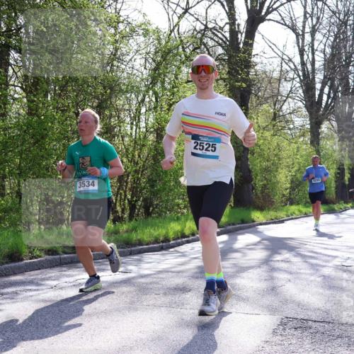 12.04.2026 - 45. Internationalen Wilhelmsburger Insellauf Yannick Fuchs http://msf.ph/oto/9481979 12.04.2026 10:30:12 Laufen 3534, 2525, 4295 meine-sportfotos.de
