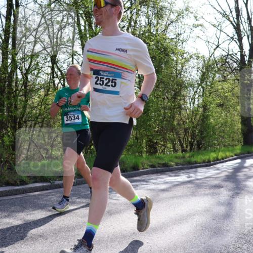 12.04.2026 - 45. Internationalen Wilhelmsburger Insellauf Yannick Fuchs http://msf.ph/oto/9481992 12.04.2026 10:30:13 Laufen 3534, 45, 2525, 295 meine-sportfotos.de