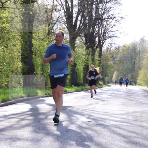 12.04.2026 - 45. Internationalen Wilhelmsburger Insellauf Yannick Fuchs http://msf.ph/oto/9482000 12.04.2026 10:22:27 Laufen  meine-sportfotos.de