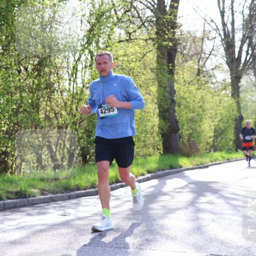 12.04.2026 - 45. Internationalen Wilhelmsburger Insellauf Yannick Fuchs http://msf.ph/oto/9482019 12.04.2026 10:30:16 Laufen 4295 meine-sportfotos.de