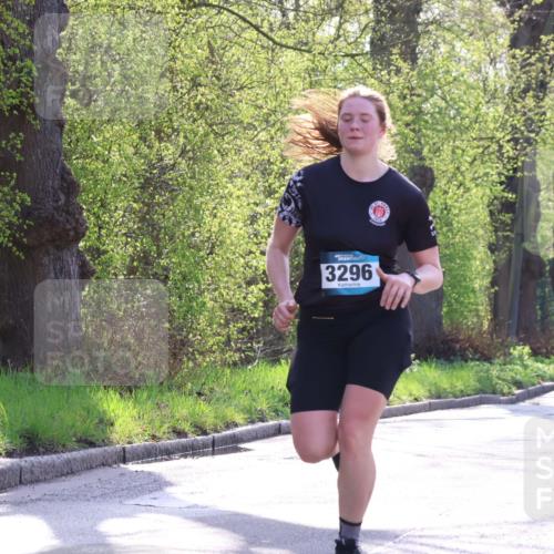 12.04.2026 - 45. Internationalen Wilhelmsburger Insellauf Yannick Fuchs http://msf.ph/oto/9482031 12.04.2026 10:22:29 Laufen 3296 meine-sportfotos.de
