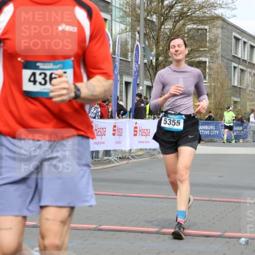 12.04.2026 - 45. Internationalen Wilhelmsburger Insellauf Strokosch-Dieckow http://msf.ph/oto/9482037 12.04.2026 13:24:38 Ziel 5632, 4365, 3267, 2562, 5356, 5355 meine-sportfotos.de