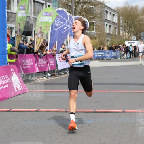 12.04.2026 - 45. Internationalen Wilhelmsburger Insellauf Strokosch-Dieckow http://msf.ph/oto/9482042 12.04.2026 12:48:02 Ziel 5495 meine-sportfotos.de