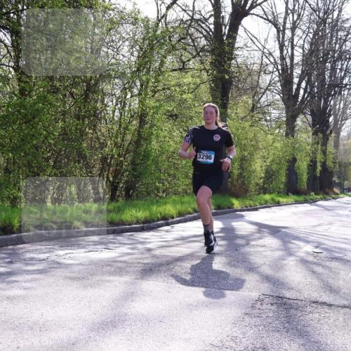 12.04.2026 - 45. Internationalen Wilhelmsburger Insellauf Yannick Fuchs http://msf.ph/oto/9482046 12.04.2026 10:22:31 Laufen 3296 meine-sportfotos.de