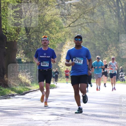 12.04.2026 - 45. Internationalen Wilhelmsburger Insellauf Yannick Fuchs http://msf.ph/oto/9482064 12.04.2026 10:22:35 Laufen 5821, 4791, 7449 meine-sportfotos.de