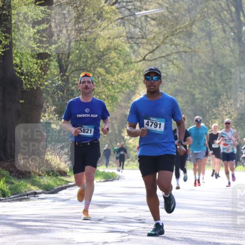 12.04.2026 - 45. Internationalen Wilhelmsburger Insellauf Yannick Fuchs http://msf.ph/oto/9482072 12.04.2026 10:22:36 Laufen 4791, 5821, 3449 meine-sportfotos.de