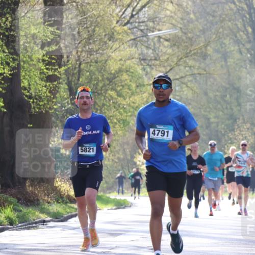 12.04.2026 - 45. Internationalen Wilhelmsburger Insellauf Yannick Fuchs http://msf.ph/oto/9482079 12.04.2026 10:22:36 Laufen 4791, 5821, 5449 meine-sportfotos.de