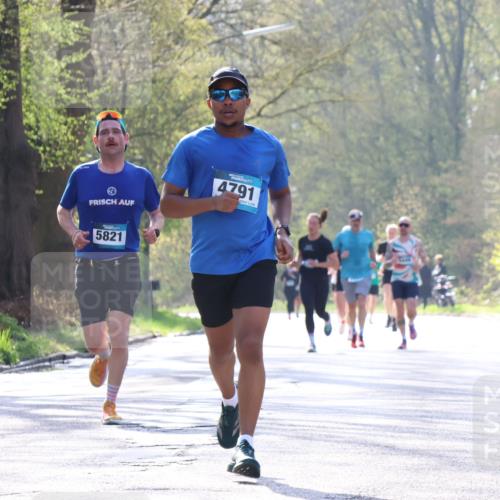 12.04.2026 - 45. Internationalen Wilhelmsburger Insellauf Yannick Fuchs http://msf.ph/oto/9482094 12.04.2026 10:22:37 Laufen 4791, 5821 meine-sportfotos.de