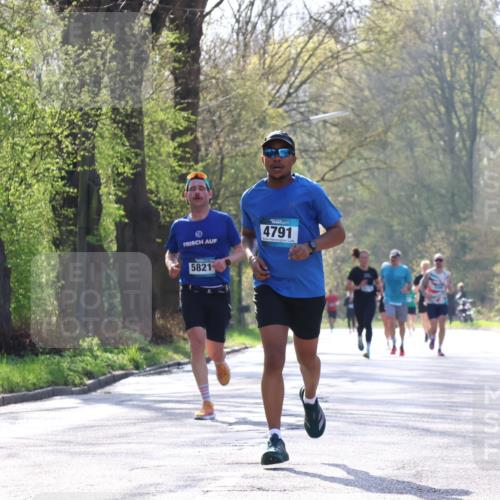 12.04.2026 - 45. Internationalen Wilhelmsburger Insellauf Yannick Fuchs http://msf.ph/oto/9482098 12.04.2026 10:22:37 Laufen 5821, 4791 meine-sportfotos.de