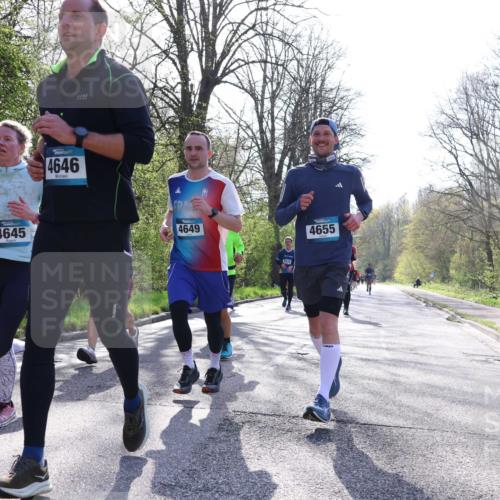 12.04.2026 - 45. Internationalen Wilhelmsburger Insellauf Yannick Fuchs http://msf.ph/oto/9482103 12.04.2026 10:30:22 Laufen 4645, 4646, 4649, 4655 meine-sportfotos.de