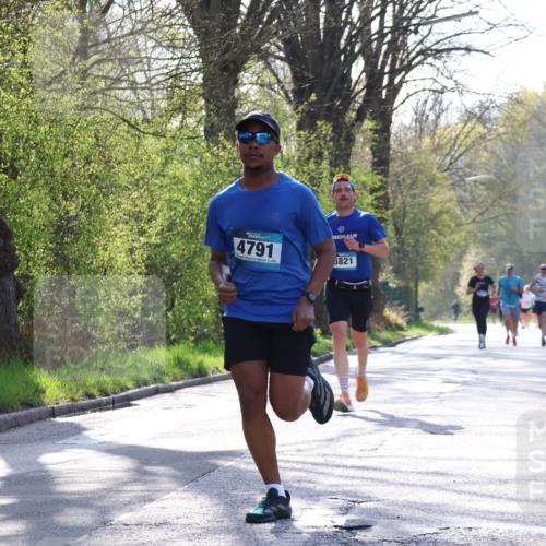12.04.2026 - 45. Internationalen Wilhelmsburger Insellauf Yannick Fuchs http://msf.ph/oto/9482127 12.04.2026 10:22:39 Laufen 4791, 5821 meine-sportfotos.de
