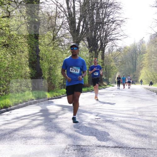 12.04.2026 - 45. Internationalen Wilhelmsburger Insellauf Yannick Fuchs http://msf.ph/oto/9482131 12.04.2026 10:22:40 Laufen 4791, 5821 meine-sportfotos.de